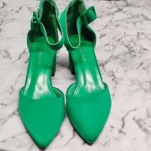 Elegant Green Women's Heels